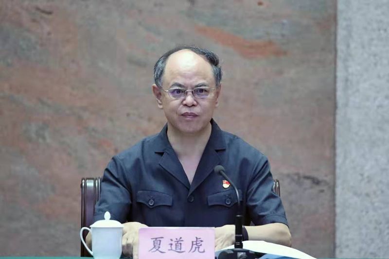 院長(zhǎng)_副本.jpg