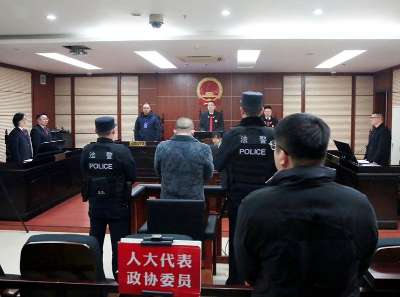 1.法檢兩長同庭履職，被告人因拒執獲刑.JPG